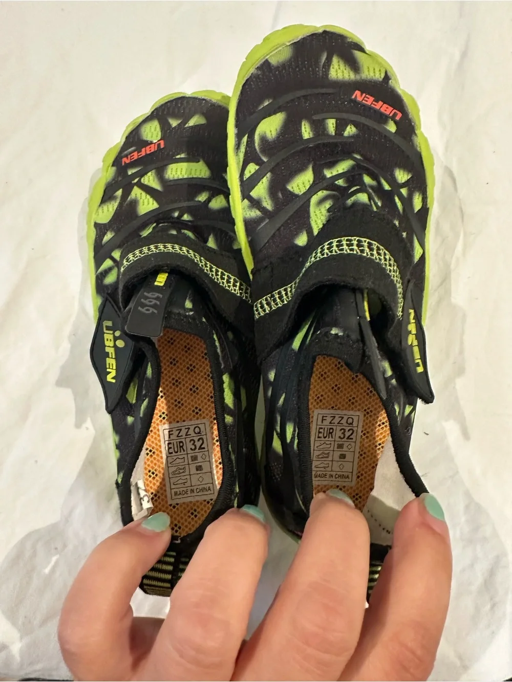 Athletic Water Shoes - Barefoot-style with wide toe - gently used